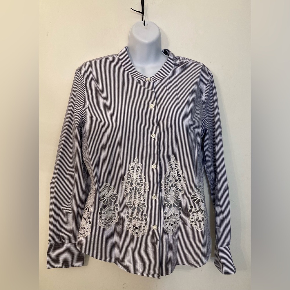 Theory blue/white striped button up embroidered cut out floral shirt